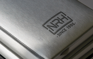 蜜桃AV网址大全——箱體五金的開創品牌